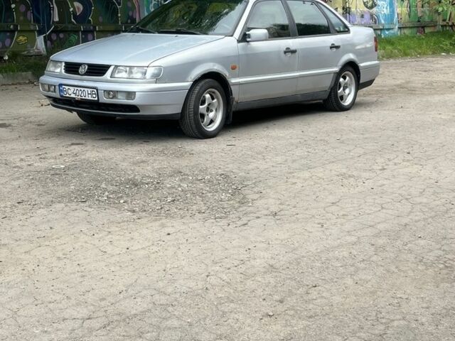 Сірий Фольксваген Пассат, об'ємом двигуна 2 л та пробігом 512 тис. км за 1900 $, фото 4 на Automoto.ua