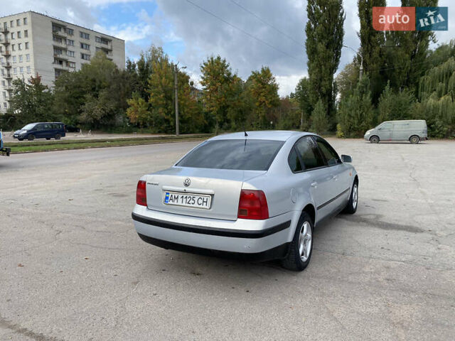 Серый Фольксваген Пассат, объемом двигателя 1.6 л и пробегом 360 тыс. км за 2950 $, фото 7 на Automoto.ua