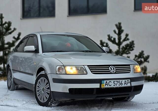 Серый Фольксваген Пассат, объемом двигателя 1.8 л и пробегом 296 тыс. км за 3450 $, фото 32 на Automoto.ua