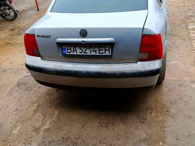 Сірий Фольксваген Пассат, об'ємом двигуна 1.6 л та пробігом 0 тис. км за 1800 $, фото 2 на Automoto.ua