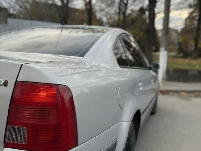 Серый Фольксваген Пассат, объемом двигателя 1.9 л и пробегом 390 тыс. км за 3399 $, фото 7 на Automoto.ua