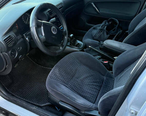 Серый Фольксваген Пассат, объемом двигателя 1.78 л и пробегом 481 тыс. км за 2900 $, фото 29 на Automoto.ua