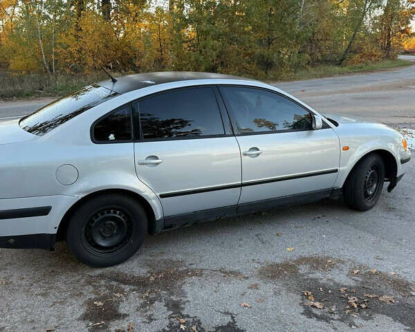 Серый Фольксваген Пассат, объемом двигателя 1.78 л и пробегом 481 тыс. км за 2900 $, фото 3 на Automoto.ua