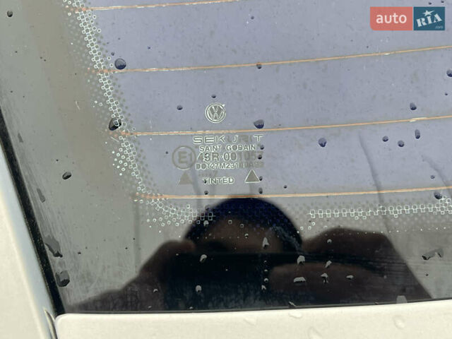 Сірий Фольксваген Пассат, об'ємом двигуна 1.6 л та пробігом 300 тис. км за 3500 $, фото 29 на Automoto.ua