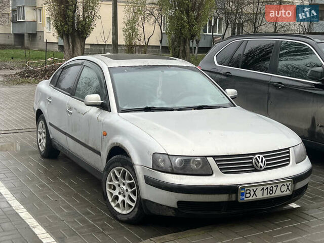 Сірий Фольксваген Пассат, об'ємом двигуна 1.6 л та пробігом 300 тис. км за 3500 $, фото 3 на Automoto.ua