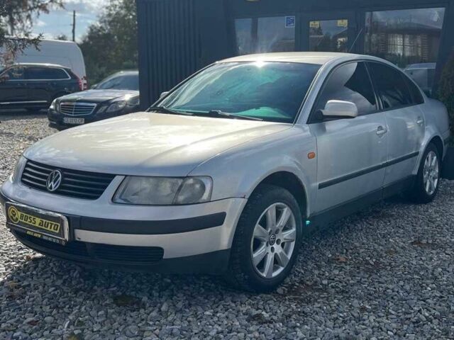 Серый Фольксваген Пассат, объемом двигателя 1.6 л и пробегом 201 тыс. км за 3200 $, фото 2 на Automoto.ua