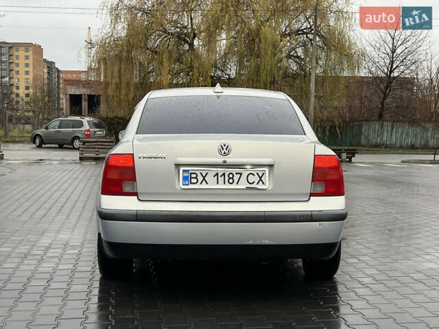 Сірий Фольксваген Пассат, об'ємом двигуна 1.6 л та пробігом 300 тис. км за 3500 $, фото 7 на Automoto.ua
