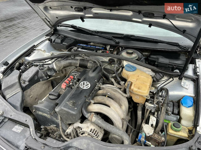 Сірий Фольксваген Пассат, об'ємом двигуна 1.6 л та пробігом 300 тис. км за 3500 $, фото 26 на Automoto.ua