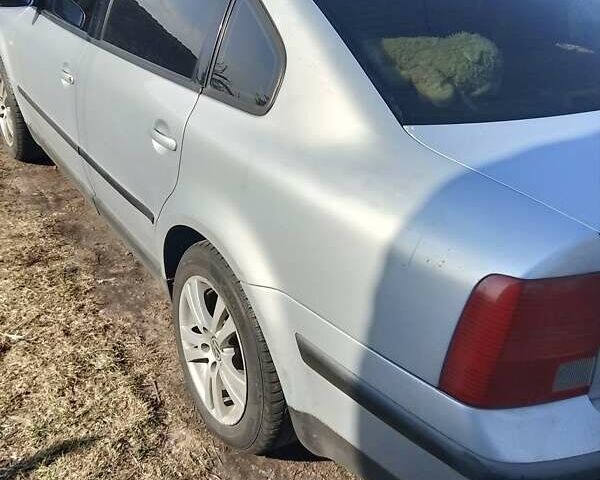 Сірий Фольксваген Пассат, об'ємом двигуна 1.6 л та пробігом 310 тис. км за 3400 $, фото 4 на Automoto.ua