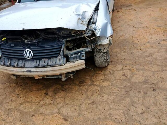 Сірий Фольксваген Пассат, об'ємом двигуна 1.6 л та пробігом 0 тис. км за 1800 $, фото 4 на Automoto.ua