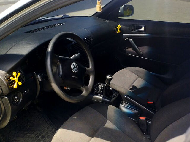 Серый Фольксваген Пассат, объемом двигателя 1.6 л и пробегом 378 тыс. км за 3400 $, фото 5 на Automoto.ua