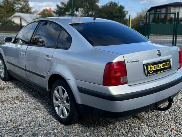 Серый Фольксваген Пассат, объемом двигателя 1.6 л и пробегом 201 тыс. км за 3200 $, фото 3 на Automoto.ua