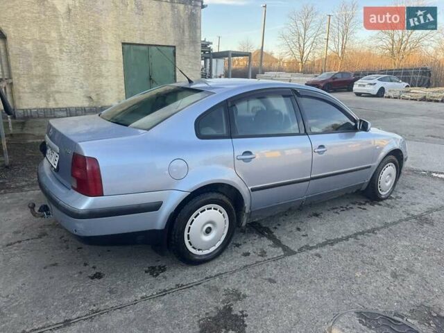 Серый Фольксваген Пассат, объемом двигателя 1.78 л и пробегом 310 тыс. км за 2999 $, фото 2 на Automoto.ua