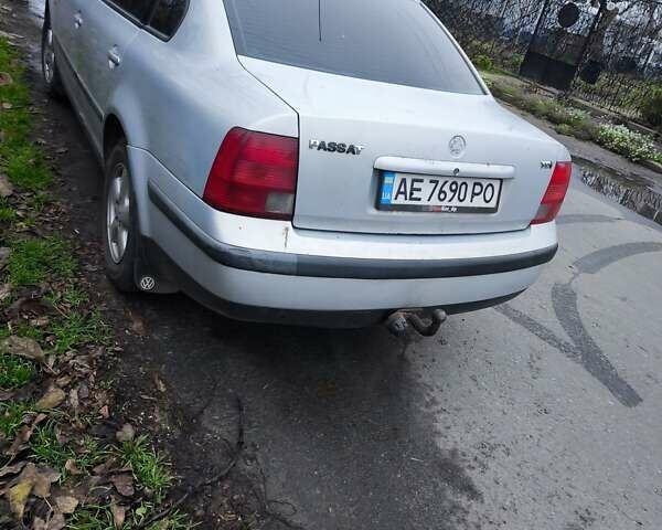 Серый Фольксваген Пассат, объемом двигателя 1.9 л и пробегом 316 тыс. км за 3700 $, фото 3 на Automoto.ua