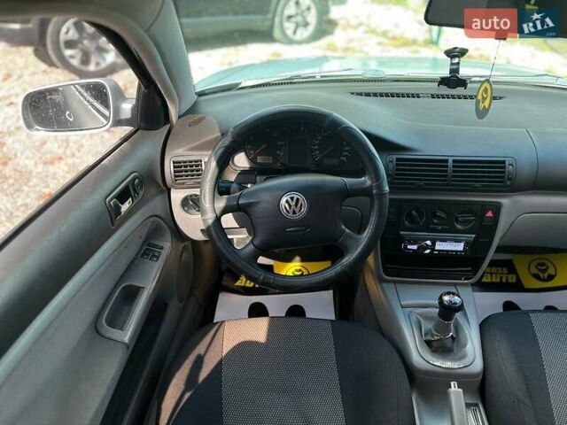 Серый Фольксваген Пассат, объемом двигателя 1.6 л и пробегом 201 тыс. км за 3200 $, фото 13 на Automoto.ua