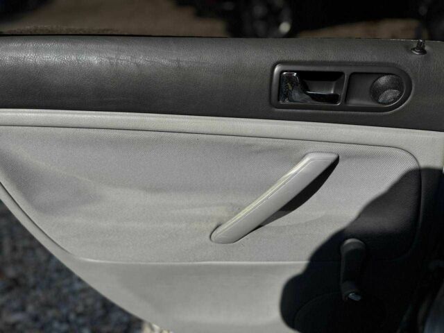 Серый Фольксваген Пассат, объемом двигателя 1.6 л и пробегом 201 тыс. км за 3200 $, фото 15 на Automoto.ua