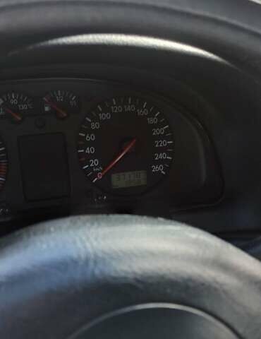 Серый Фольксваген Пассат, объемом двигателя 1.78 л и пробегом 371 тыс. км за 2300 $, фото 5 на Automoto.ua