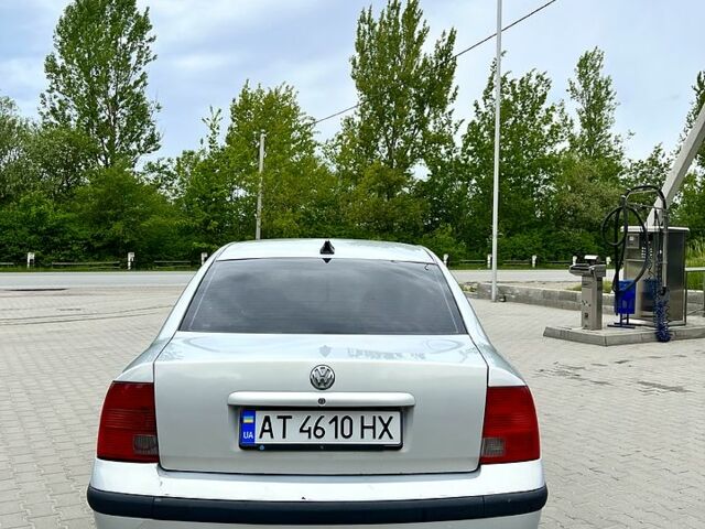 Сірий Фольксваген Пассат, об'ємом двигуна 1.6 л та пробігом 280 тис. км за 3200 $, фото 5 на Automoto.ua