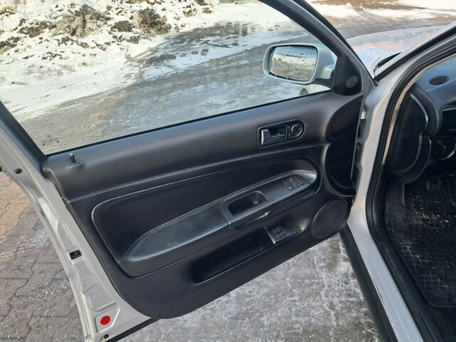 Сірий Фольксваген Пассат, об'ємом двигуна 1.9 л та пробігом 300 тис. км за 3199 $, фото 8 на Automoto.ua