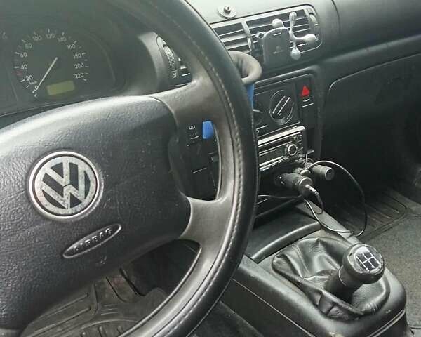 Сірий Фольксваген Пассат, об'ємом двигуна 1.6 л та пробігом 3 тис. км за 2500 $, фото 16 на Automoto.ua