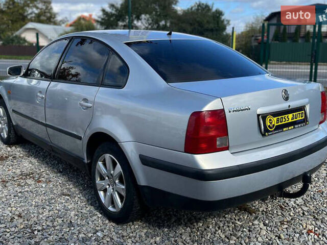 Серый Фольксваген Пассат, объемом двигателя 1.6 л и пробегом 201 тыс. км за 3200 $, фото 3 на Automoto.ua