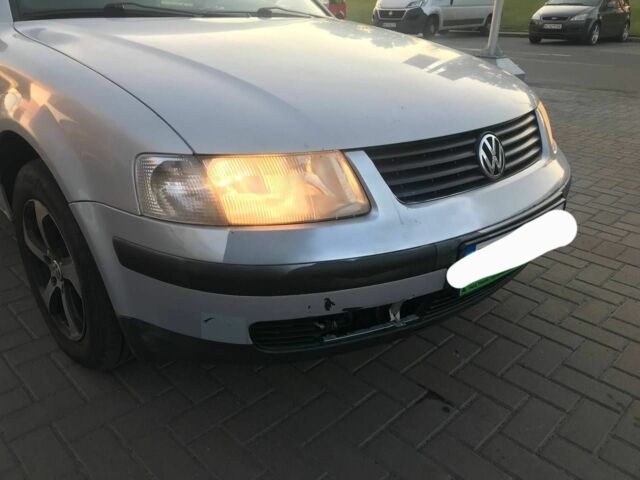 Серый Фольксваген Пассат, объемом двигателя 0 л и пробегом 390 тыс. км за 3500 $, фото 3 на Automoto.ua