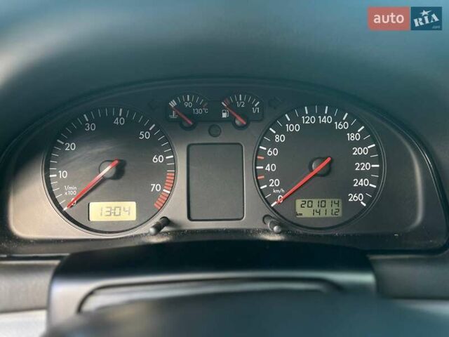 Серый Фольксваген Пассат, объемом двигателя 1.6 л и пробегом 201 тыс. км за 3200 $, фото 9 на Automoto.ua