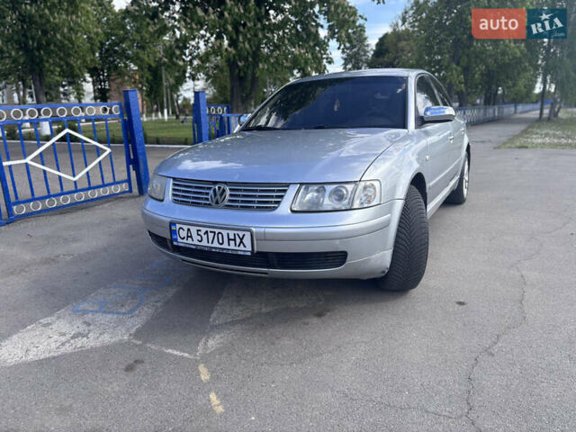 Сірий Фольксваген Пассат, об'ємом двигуна 1.6 л та пробігом 410 тис. км за 3400 $, фото 8 на Automoto.ua