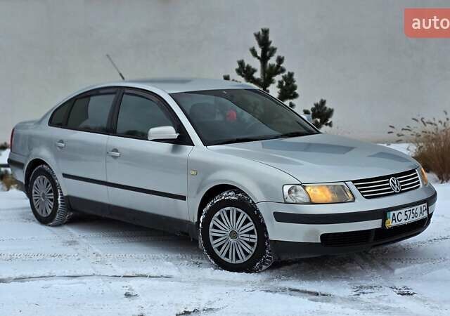 Серый Фольксваген Пассат, объемом двигателя 1.8 л и пробегом 296 тыс. км за 3450 $, фото 34 на Automoto.ua