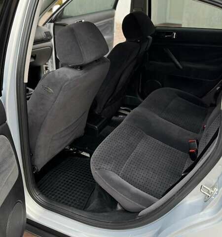 Серый Фольксваген Пассат, объемом двигателя 1.8 л и пробегом 321 тыс. км за 3800 $, фото 9 на Automoto.ua