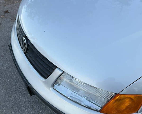 Серый Фольксваген Пассат, объемом двигателя 1.78 л и пробегом 481 тыс. км за 2900 $, фото 20 на Automoto.ua