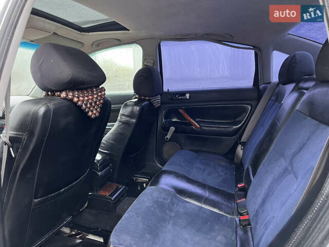 Сірий Фольксваген Пассат, об'ємом двигуна 1.6 л та пробігом 300 тис. км за 3500 $, фото 20 на Automoto.ua