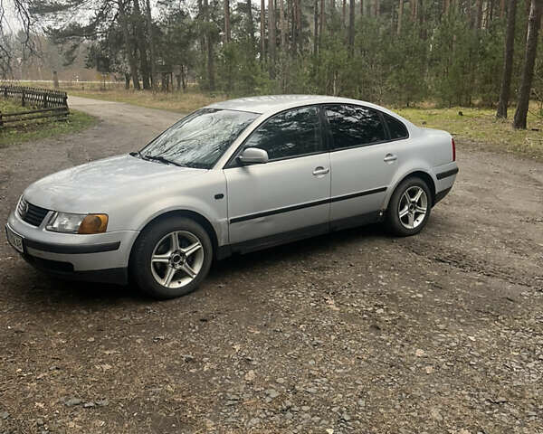 Серый Фольксваген Пассат, объемом двигателя 1.9 л и пробегом 380 тыс. км за 3500 $, фото 4 на Automoto.ua