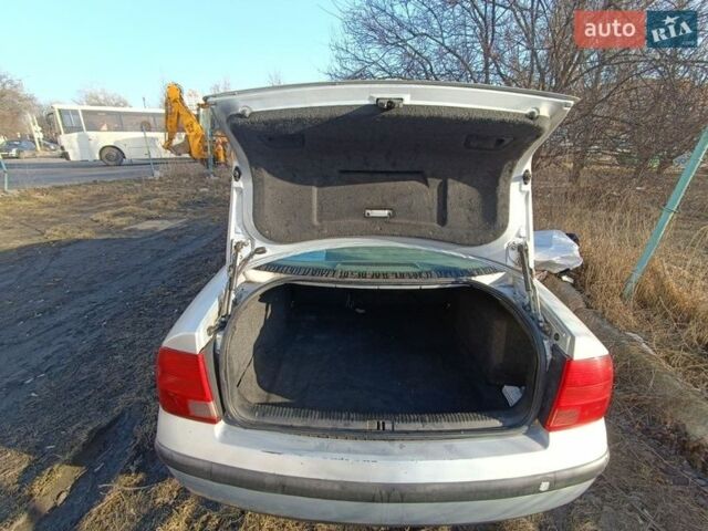 Серый Фольксваген Пассат, объемом двигателя 1.9 л и пробегом 420 тыс. км за 1500 $, фото 11 на Automoto.ua