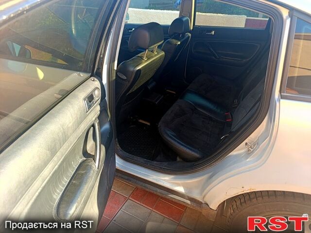 Серый Фольксваген Пассат, объемом двигателя 1.9 л и пробегом 279 тыс. км за 1999 $, фото 10 на Automoto.ua