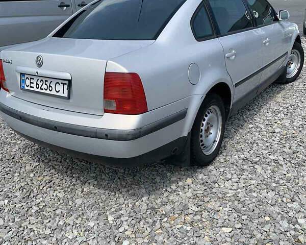 Серый Фольксваген Пассат, объемом двигателя 1.6 л и пробегом 400 тыс. км за 3600 $, фото 4 на Automoto.ua