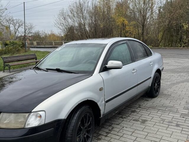 Серый Фольксваген Пассат, объемом двигателя 1.9 л и пробегом 309 тыс. км за 1500 $, фото 1 на Automoto.ua