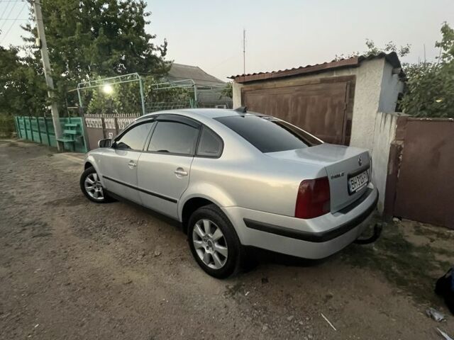 Серый Фольксваген Пассат, объемом двигателя 1.9 л и пробегом 3 тыс. км за 4400 $, фото 2 на Automoto.ua