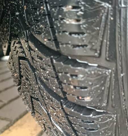 Серый Фольксваген Пассат, объемом двигателя 1.8 л и пробегом 272 тыс. км за 3350 $, фото 109 на Automoto.ua