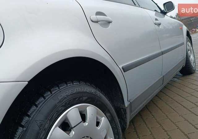 Серый Фольксваген Пассат, объемом двигателя 1.8 л и пробегом 272 тыс. км за 3350 $, фото 35 на Automoto.ua