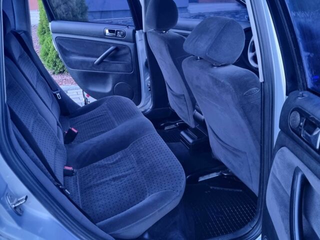 Серый Фольксваген Пассат, объемом двигателя 1.8 л и пробегом 365 тыс. км за 2650 $, фото 8 на Automoto.ua