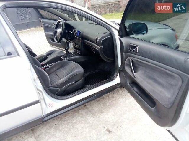 Серый Фольксваген Пассат, объемом двигателя 1.9 л и пробегом 300 тыс. км за 3100 $, фото 9 на Automoto.ua