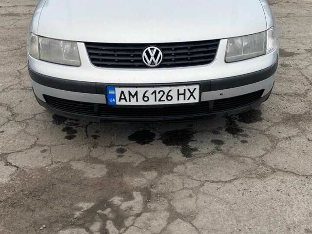 Сірий Фольксваген Пассат, об'ємом двигуна 1.8 л та пробігом 370 тис. км за 3500 $, фото 2 на Automoto.ua