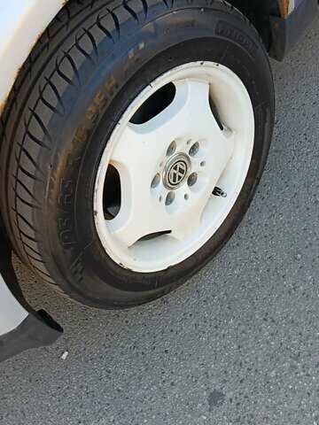 Серый Фольксваген Пассат, объемом двигателя 1.8 л и пробегом 352 тыс. км за 3300 $, фото 12 на Automoto.ua