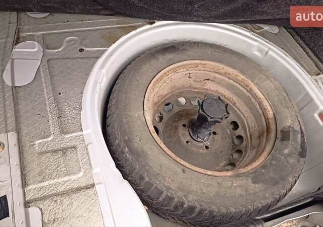 Серый Фольксваген Пассат, объемом двигателя 1.8 л и пробегом 272 тыс. км за 3350 $, фото 65 на Automoto.ua