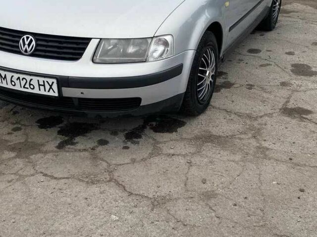 Сірий Фольксваген Пассат, об'ємом двигуна 1.8 л та пробігом 370 тис. км за 3500 $, фото 1 на Automoto.ua