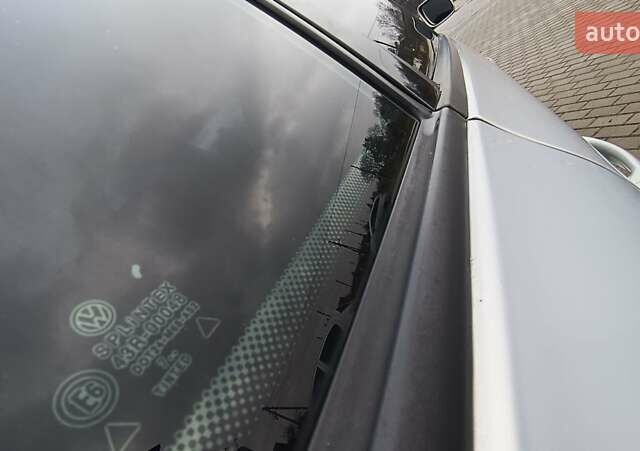 Серый Фольксваген Пассат, объемом двигателя 1.8 л и пробегом 272 тыс. км за 3350 $, фото 87 на Automoto.ua