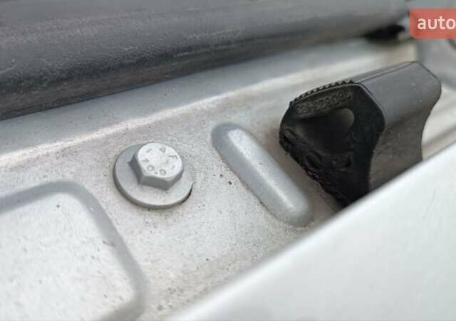 Серый Фольксваген Пассат, объемом двигателя 1.8 л и пробегом 272 тыс. км за 3350 $, фото 94 на Automoto.ua