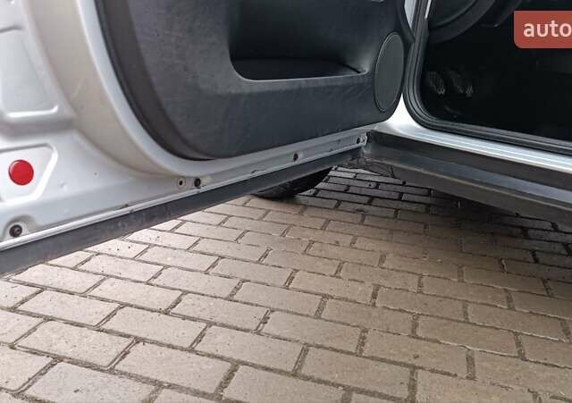 Серый Фольксваген Пассат, объемом двигателя 1.8 л и пробегом 272 тыс. км за 3350 $, фото 51 на Automoto.ua