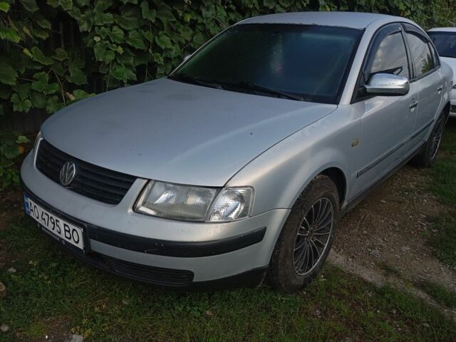 Серый Фольксваген Пассат, объемом двигателя 1.8 л и пробегом 330 тыс. км за 2600 $, фото 5 на Automoto.ua